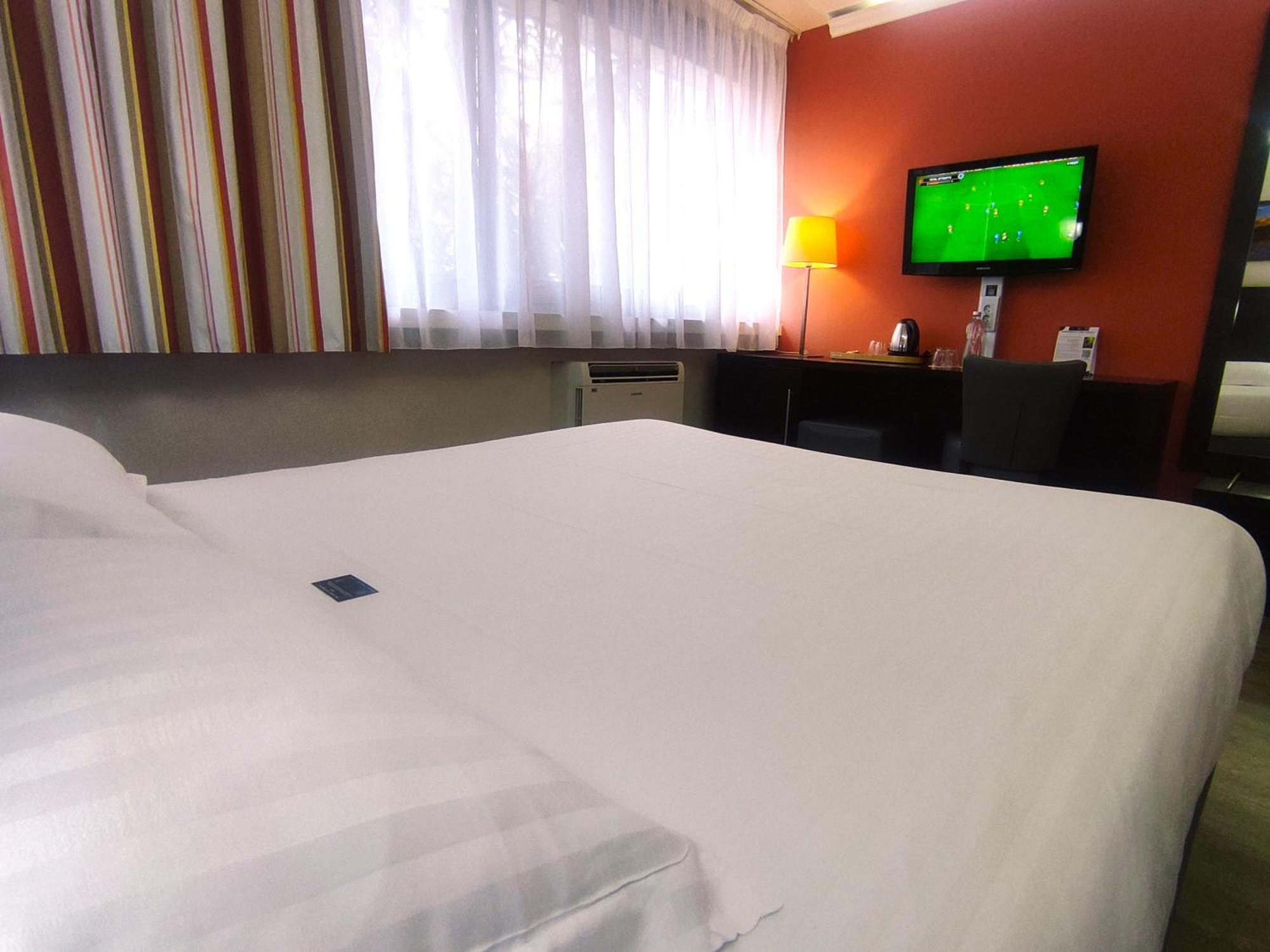 Contact Hotel Be Guest Limoges Sud Exteriér fotografie